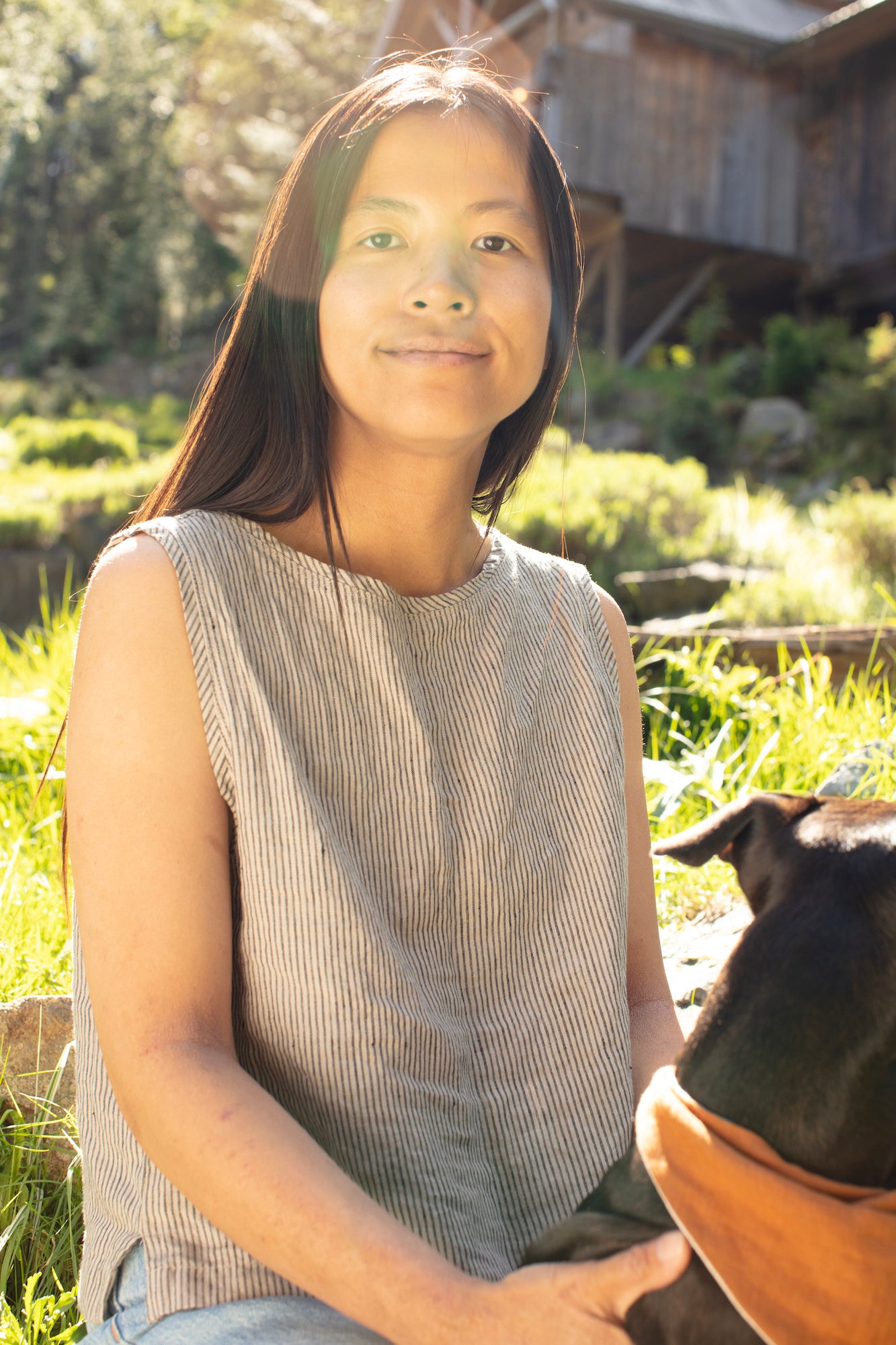 sleeveless linen top for women